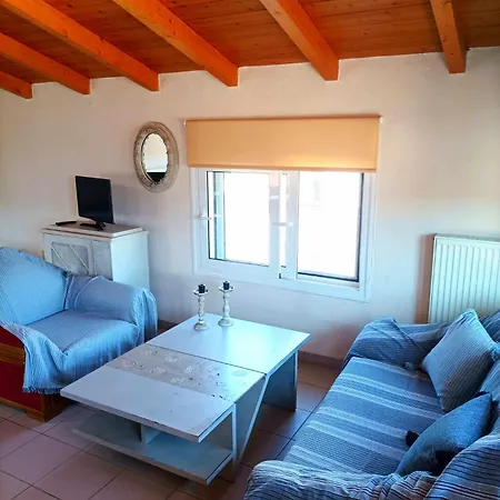 A Sweet English Home, Studio With Big Balcony Volos